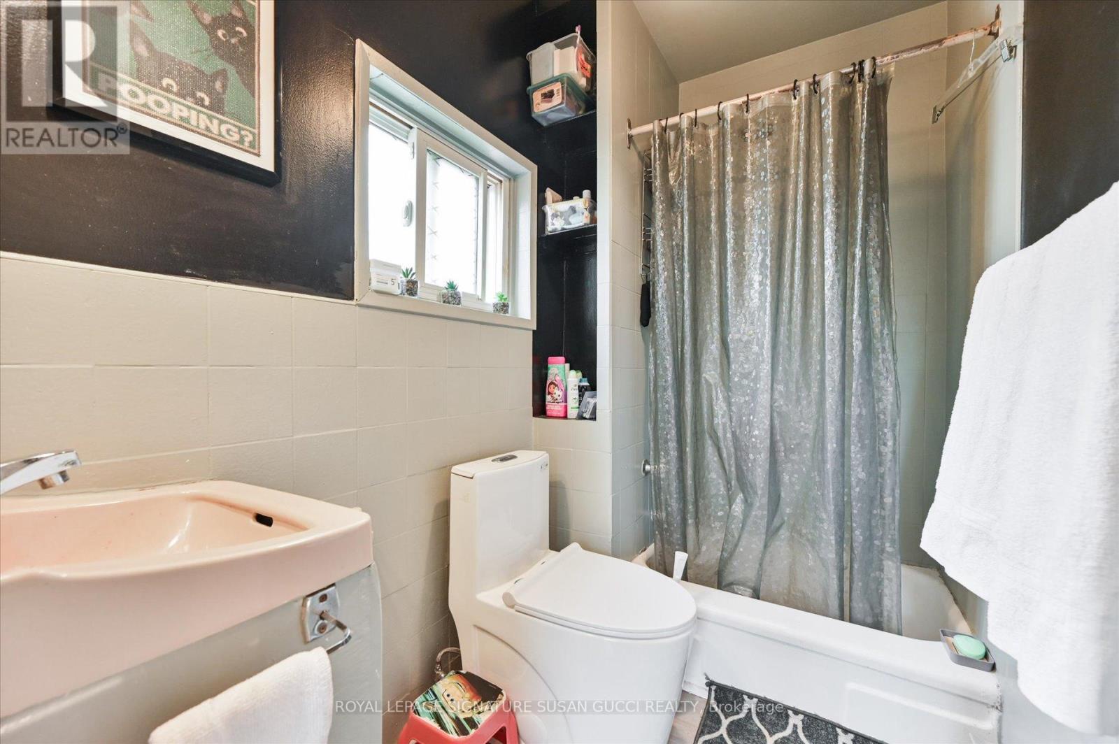 840 Sammon Avenue, Toronto (danforth Village-east York), Ontario