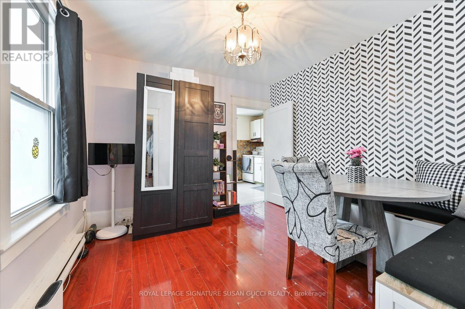 840 Sammon Avenue, Toronto (danforth Village-east York), Ontario