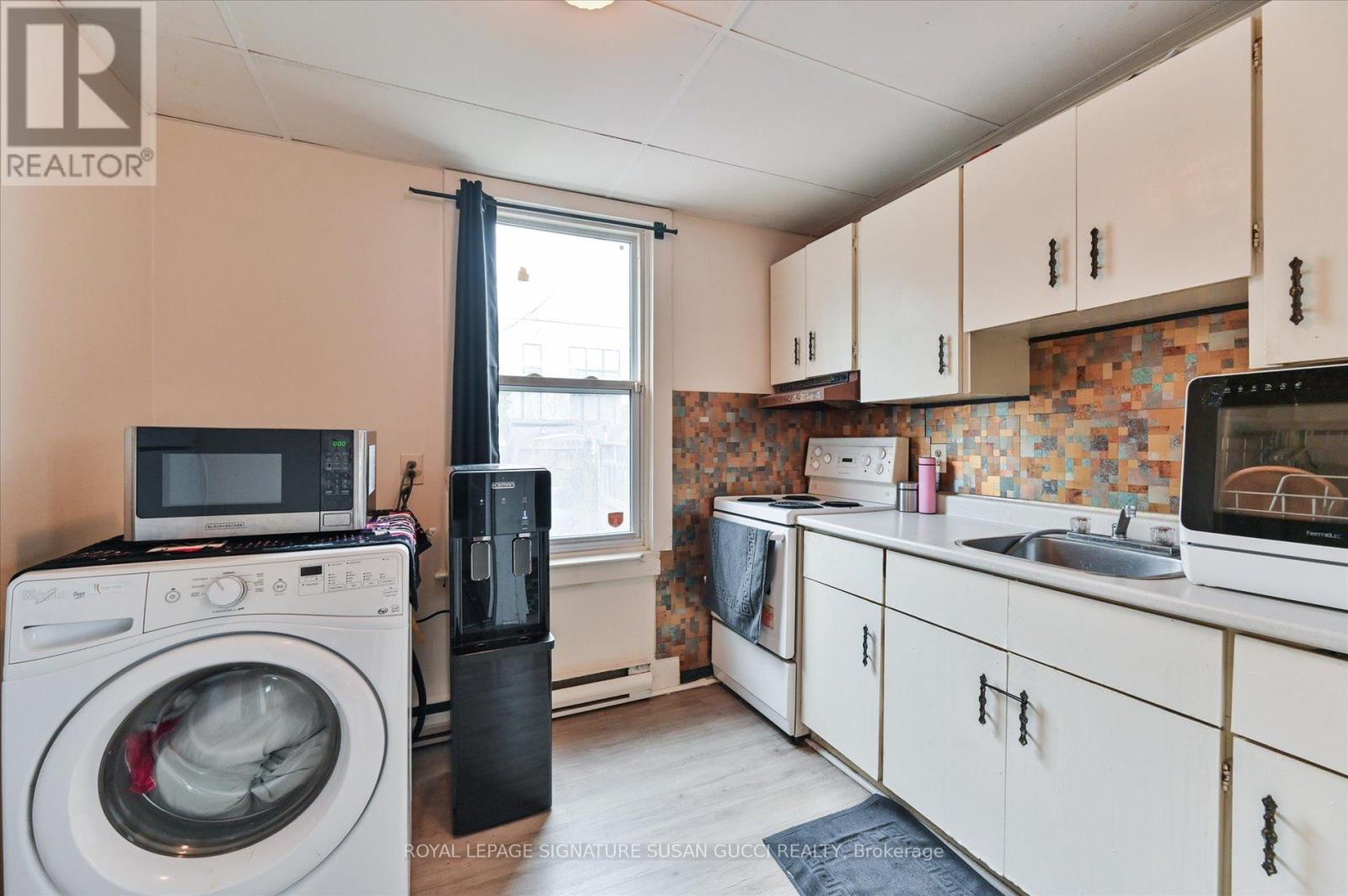 840 Sammon Avenue, Toronto (danforth Village-east York), Ontario
