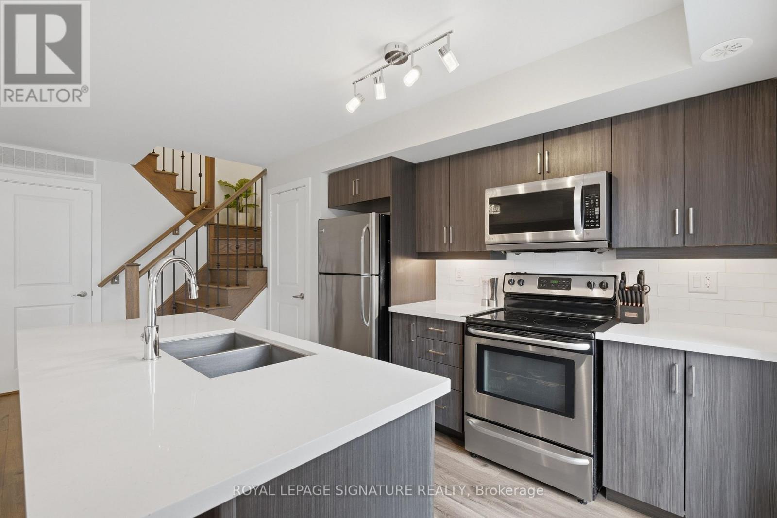 50 - 2315 Sheppard Avenue W, Toronto (humberlea-pelmo Park), Ontario