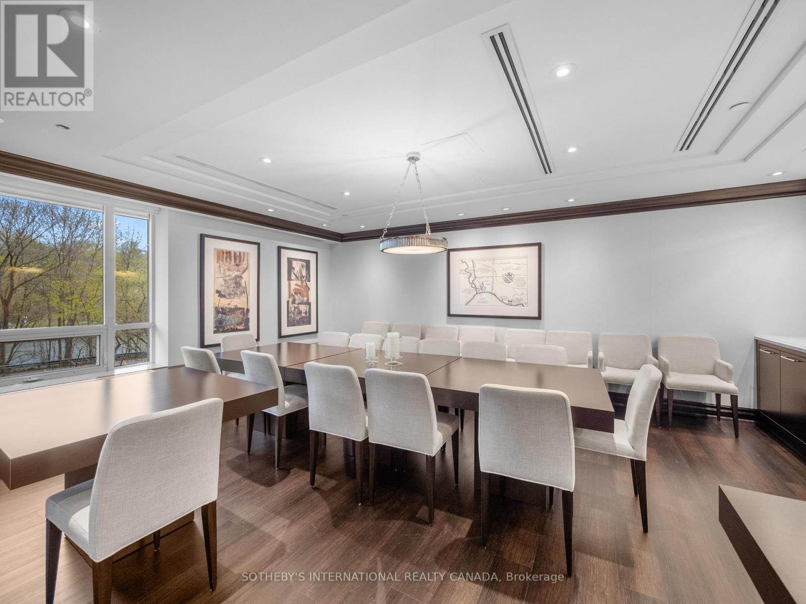 301 - 30 Old Mill Road, Toronto (kingsway South), Ontario