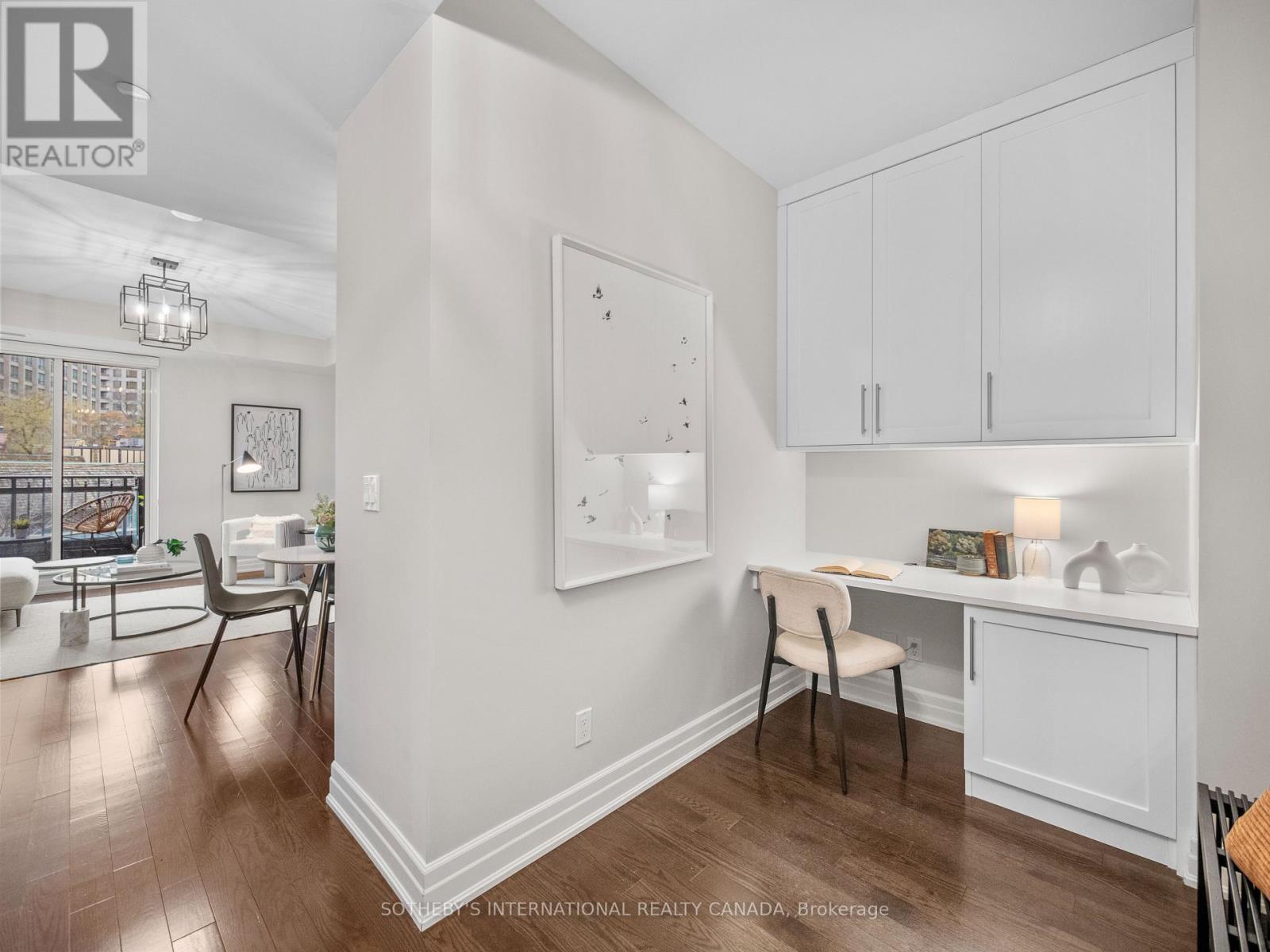 301 - 30 Old Mill Road, Toronto (kingsway South), Ontario