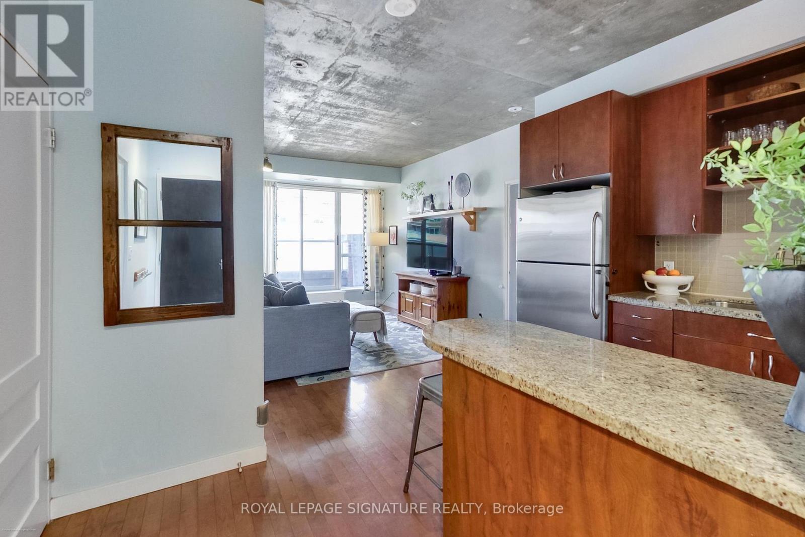 718 - 1005 King Street W, Toronto (niagara), Ontario