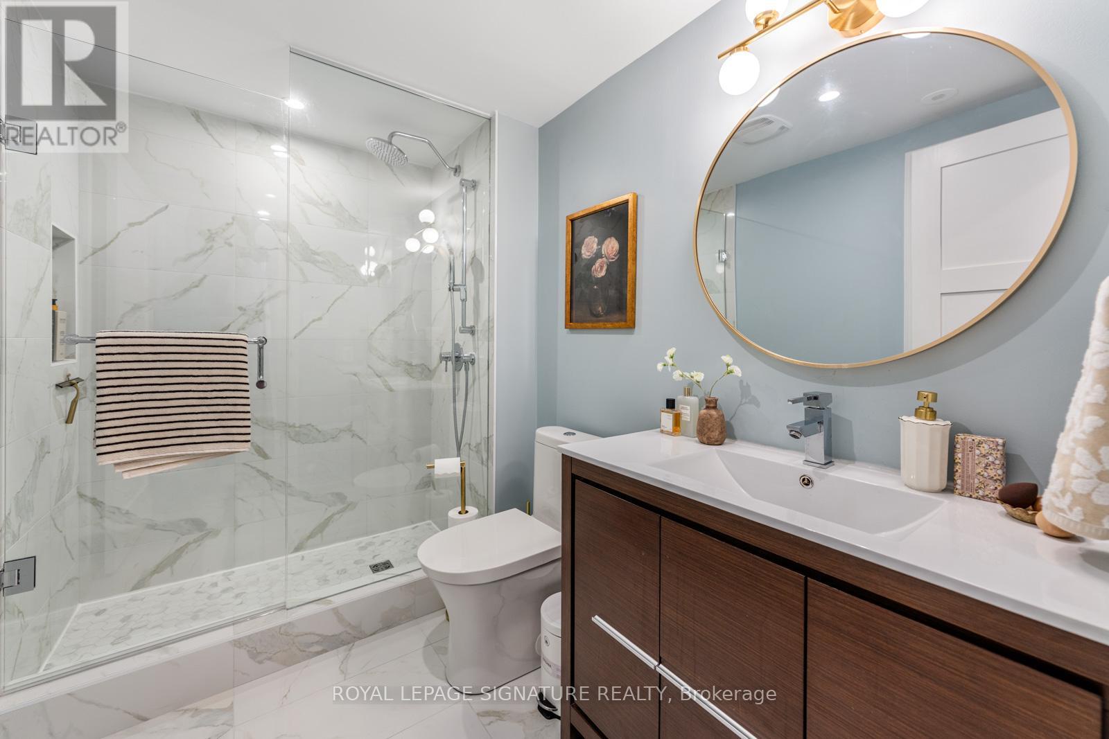 223 - 26 Western Battery Road, Toronto (niagara), Ontario