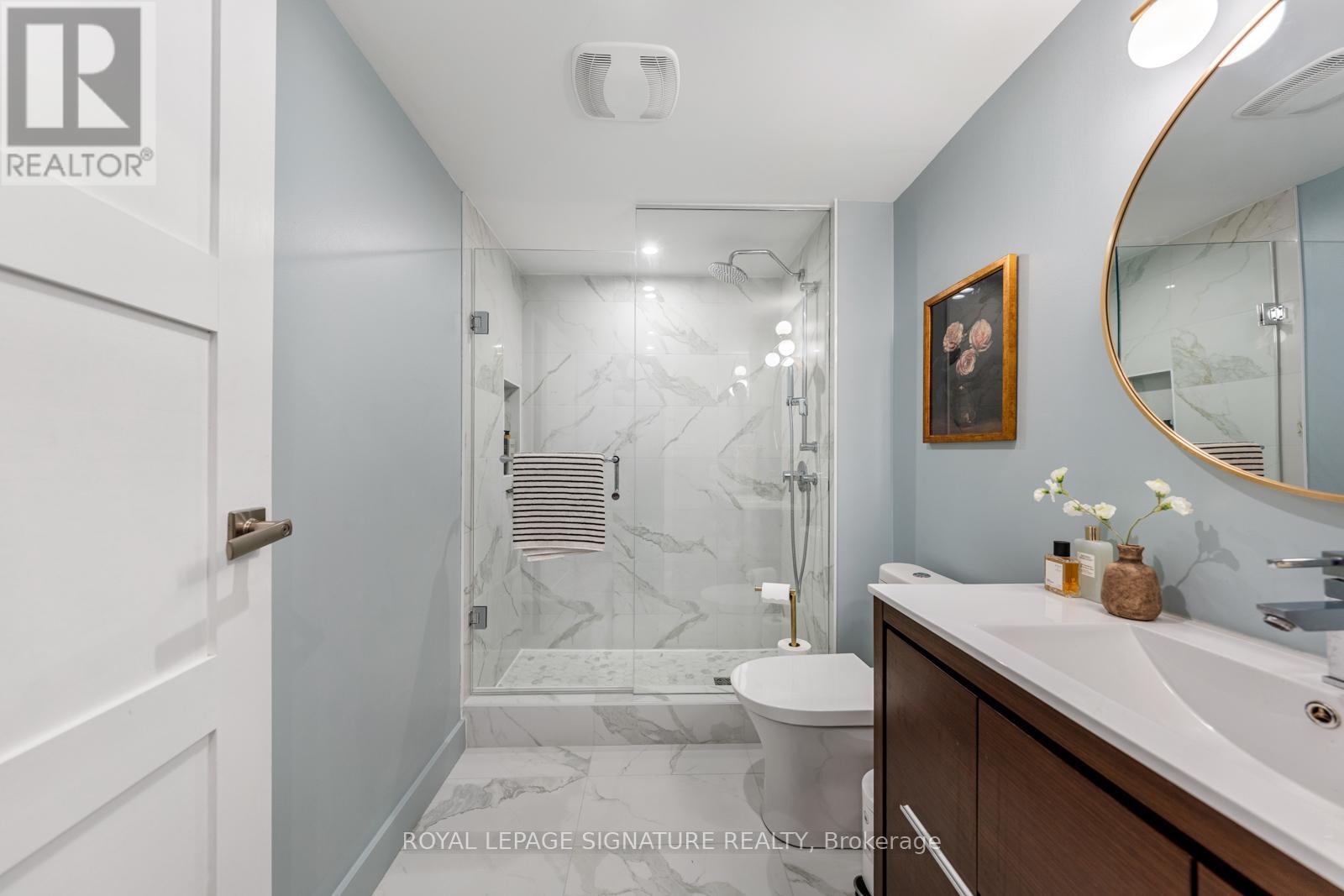 223 - 26 Western Battery Road, Toronto (niagara), Ontario