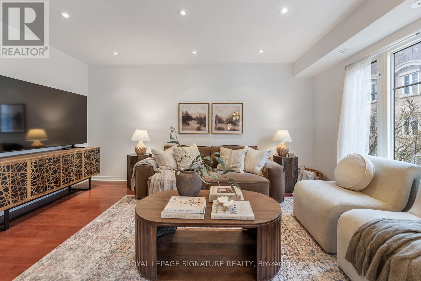 223 - 26 Western Battery Road, Toronto (niagara), Ontario