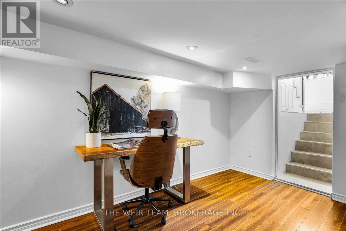 179 Woodville Avenue, Toronto (east York), Ontario