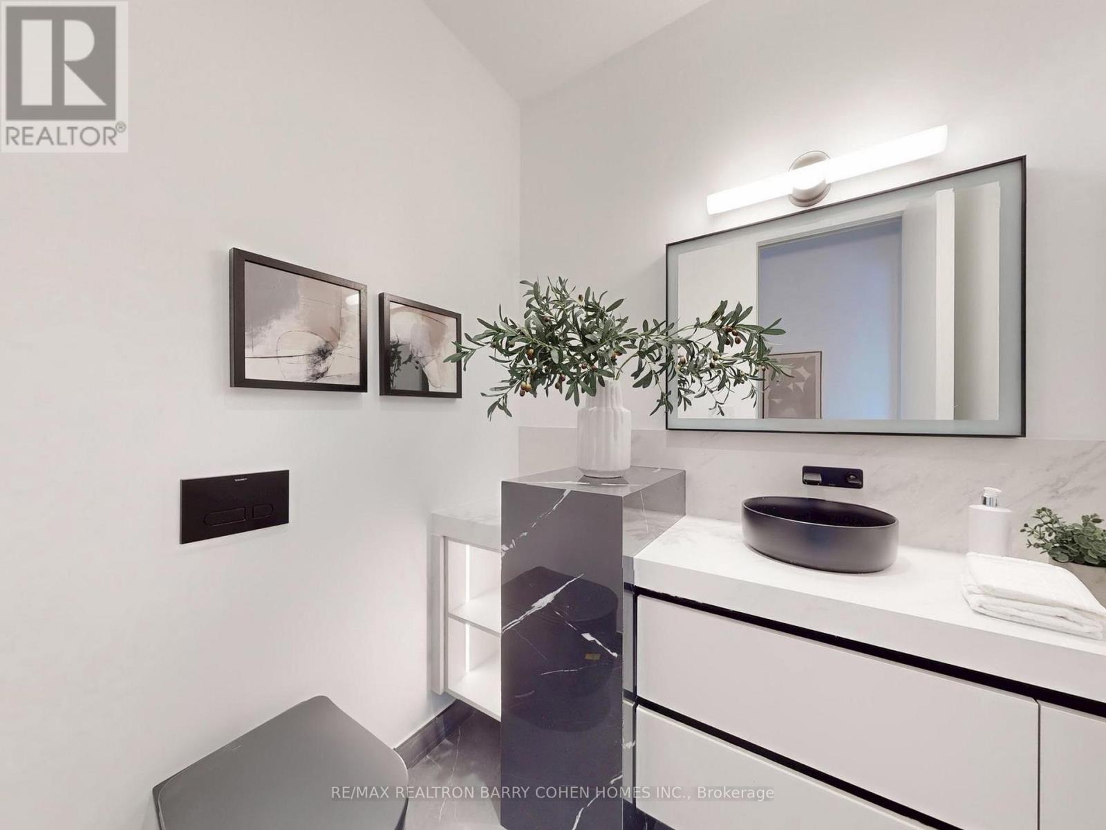 135 Imperial Street, Toronto (yonge-eglinton), Ontario