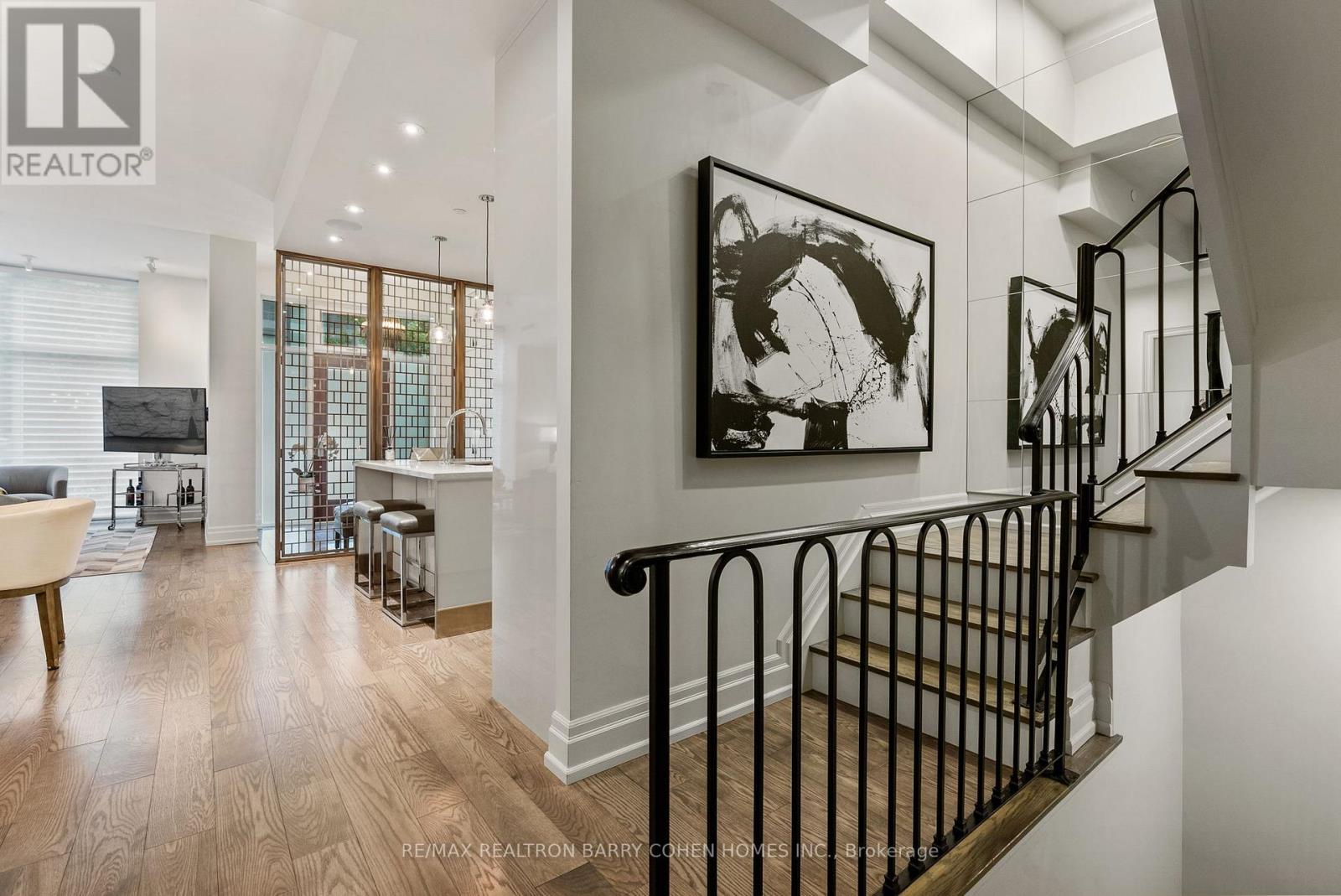 133 Pears Avenue, Toronto (annex), Ontario