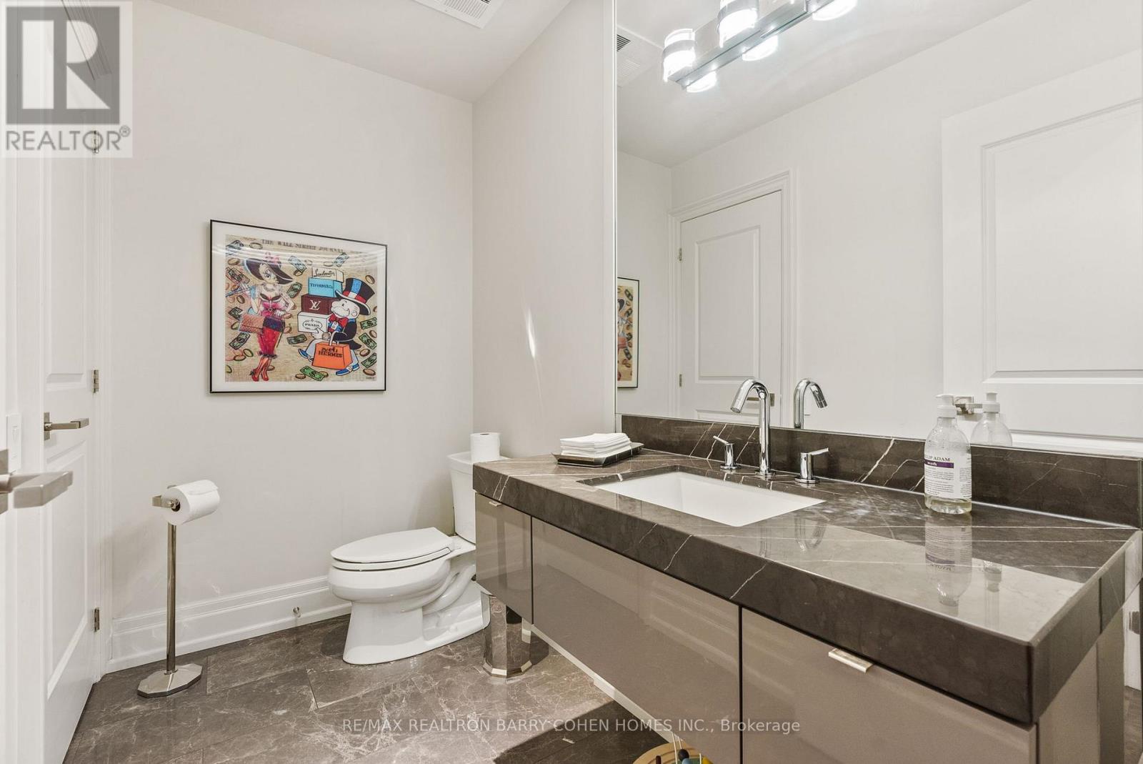 133 Pears Avenue, Toronto (annex), Ontario