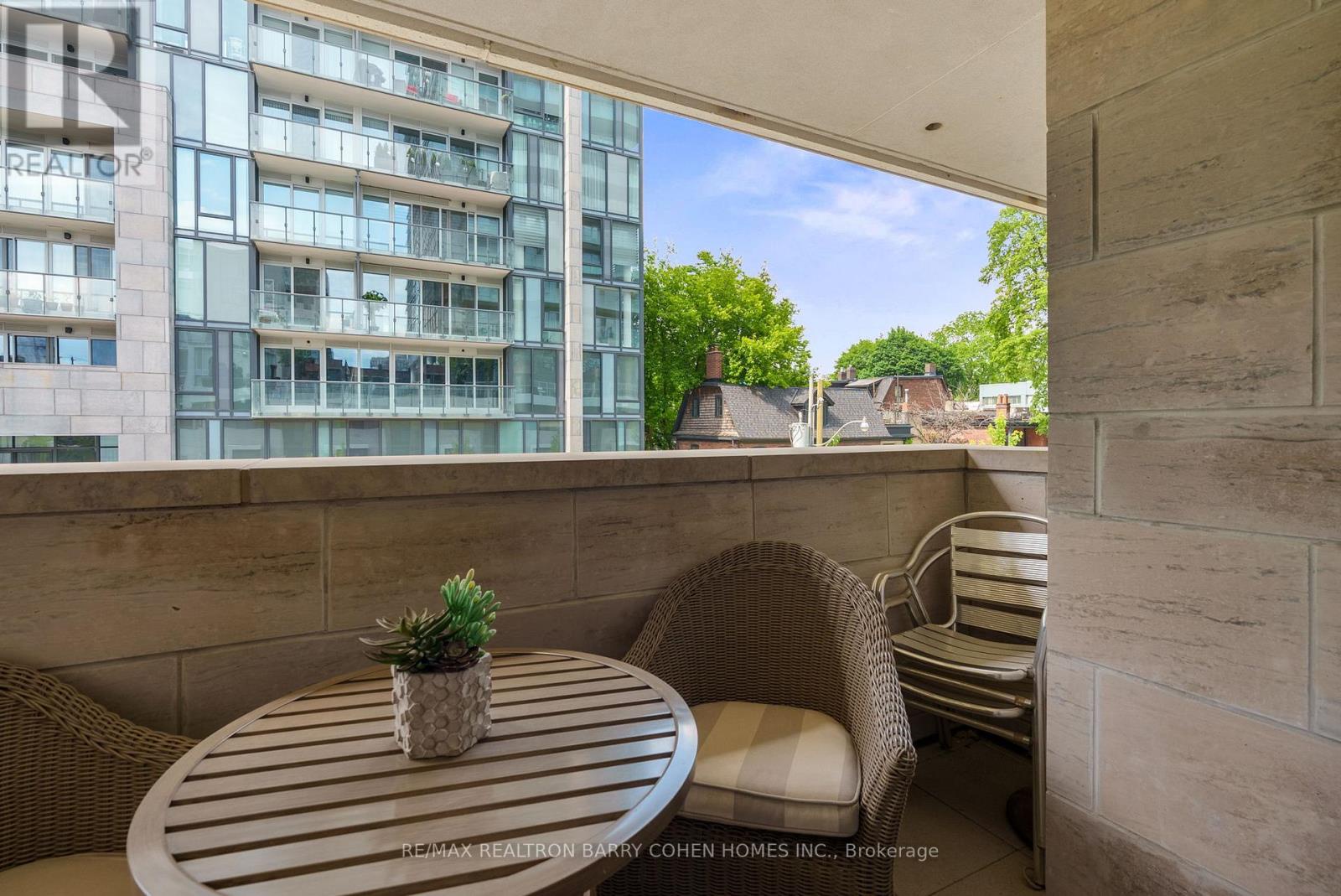 133 Pears Avenue, Toronto (annex), Ontario