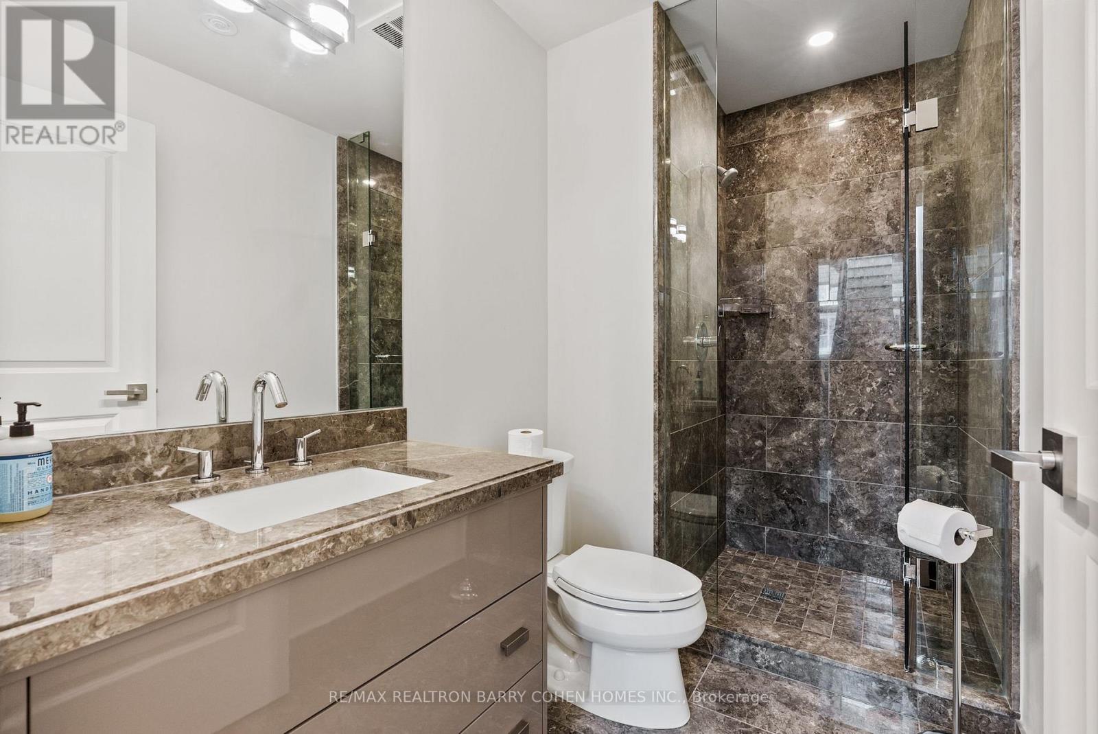 133 Pears Avenue, Toronto (annex), Ontario