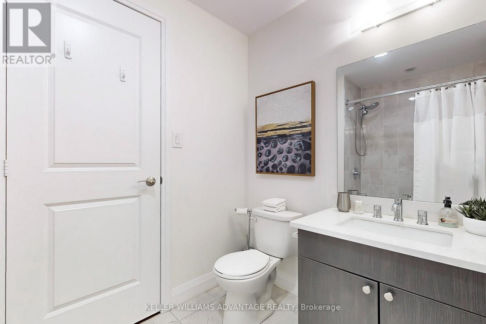 308 - 200 Woodbine Avenue, Toronto (the Beaches), Ontario