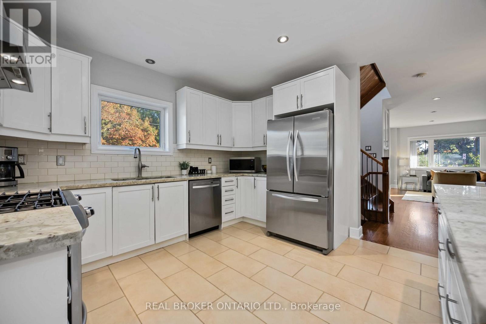 122 Cedarcrest Boulevard, Toronto (o'connor-parkview), Ontario