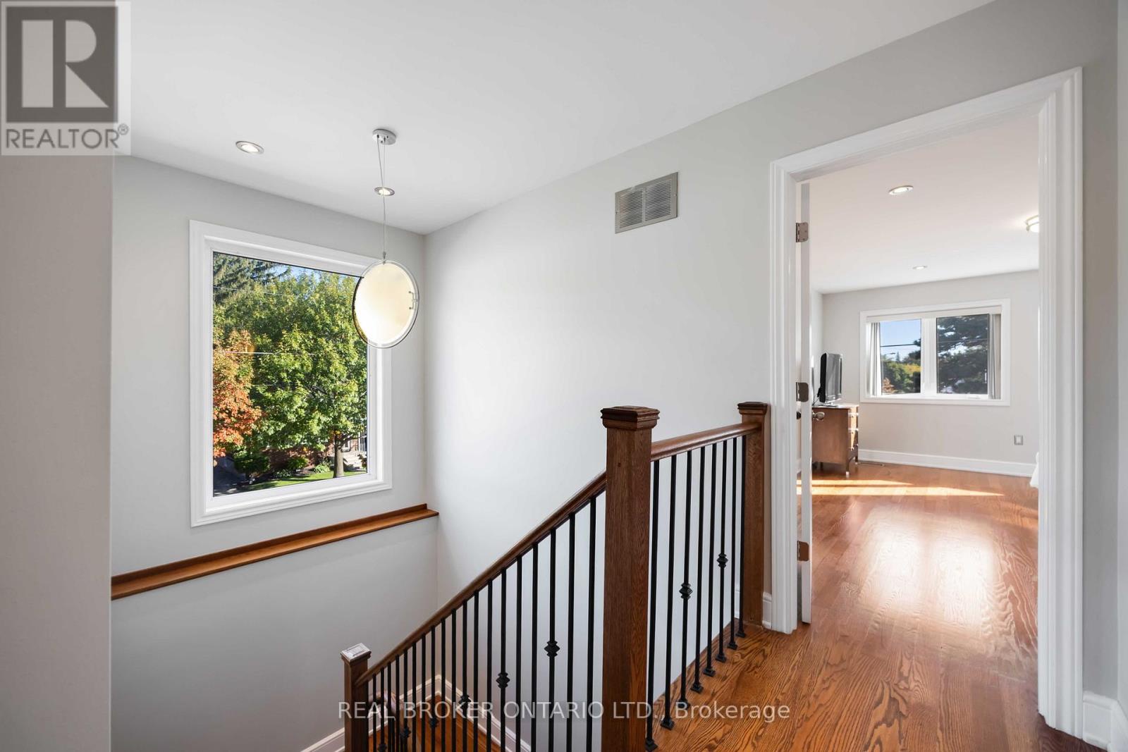 122 Cedarcrest Boulevard, Toronto (o'connor-parkview), Ontario