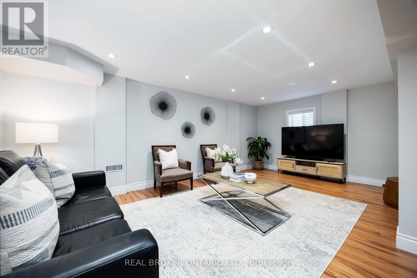 122 Cedarcrest Boulevard, Toronto (o'connor-parkview), Ontario