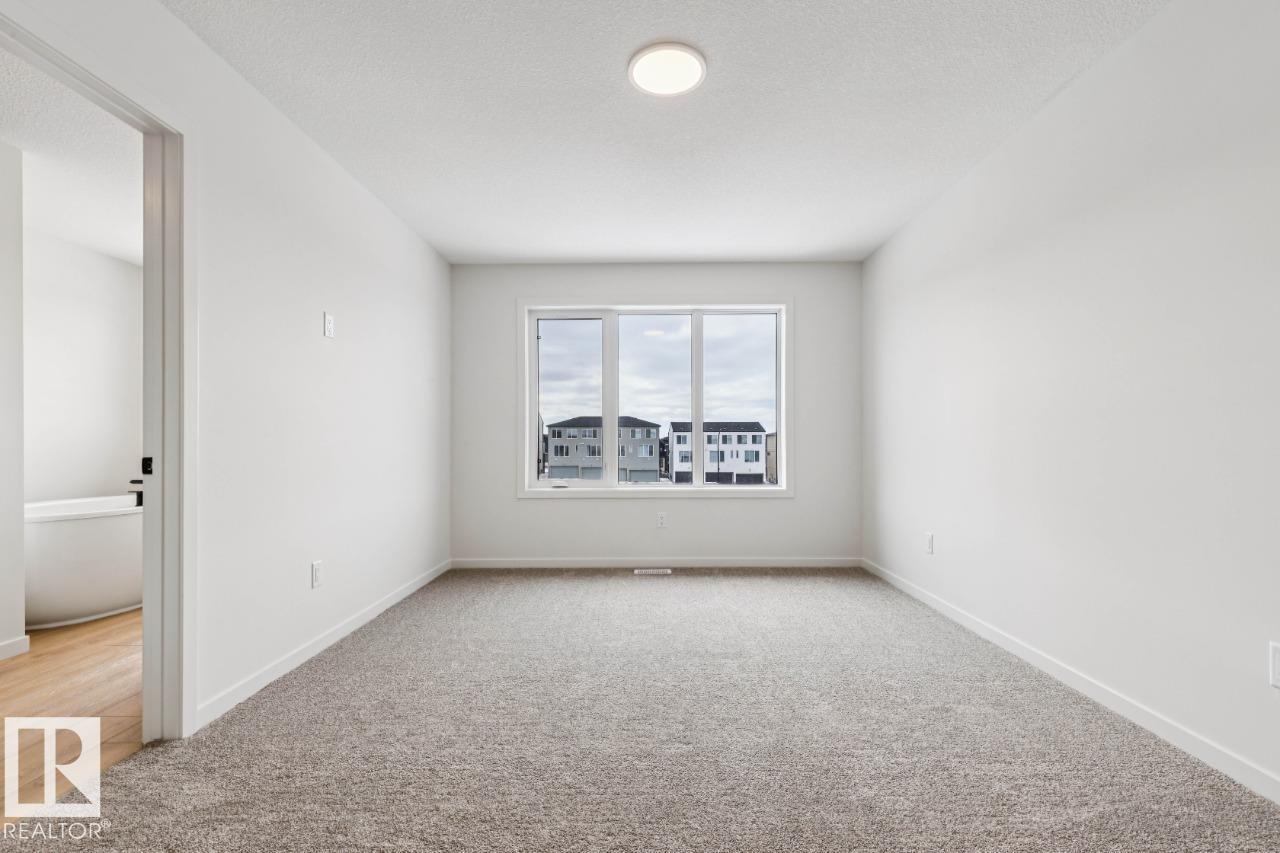 404 30 St Sw, Edmonton, Alberta