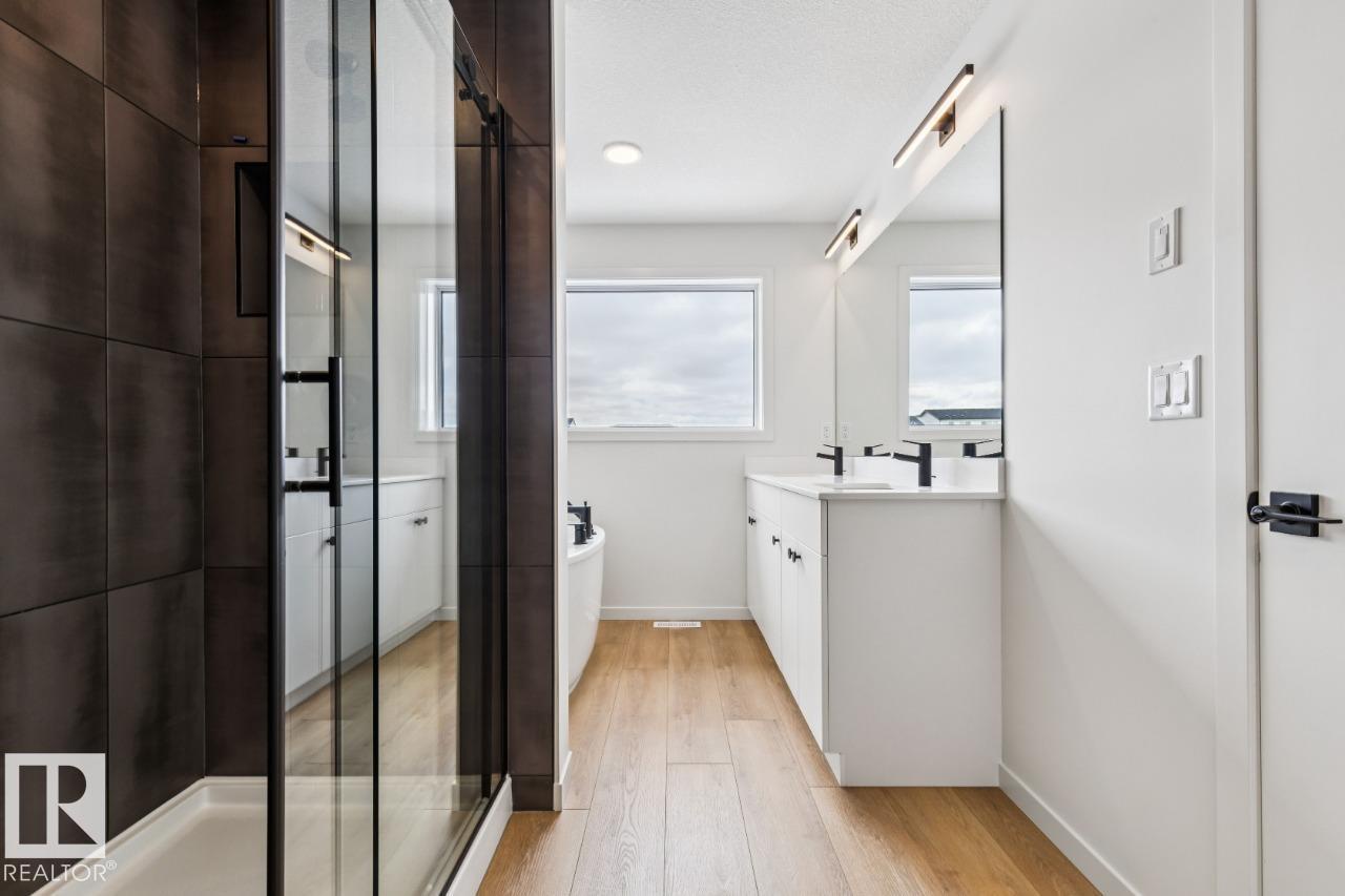 404 30 St Sw, Edmonton, Alberta
