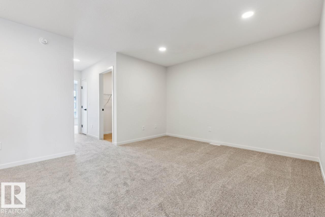 404 30 St Sw, Edmonton, Alberta