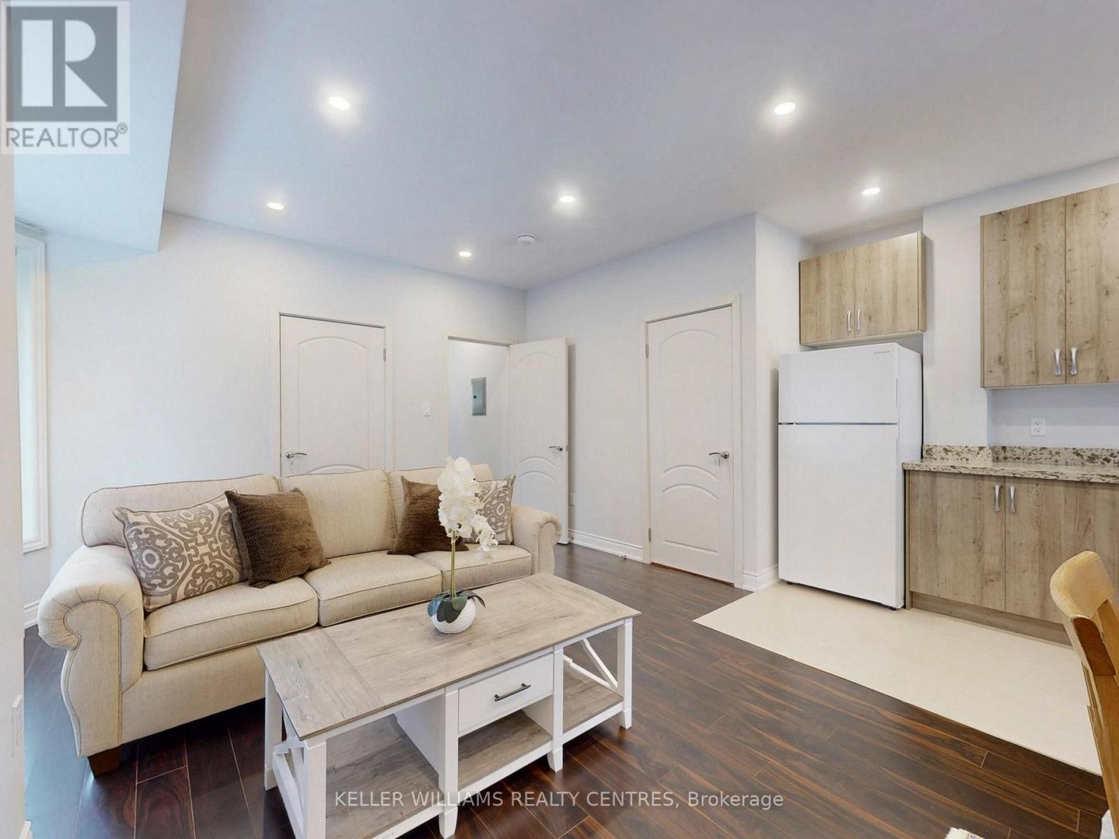 62 Hounslow Heath Road, Toronto (weston-pellam Park), Ontario
