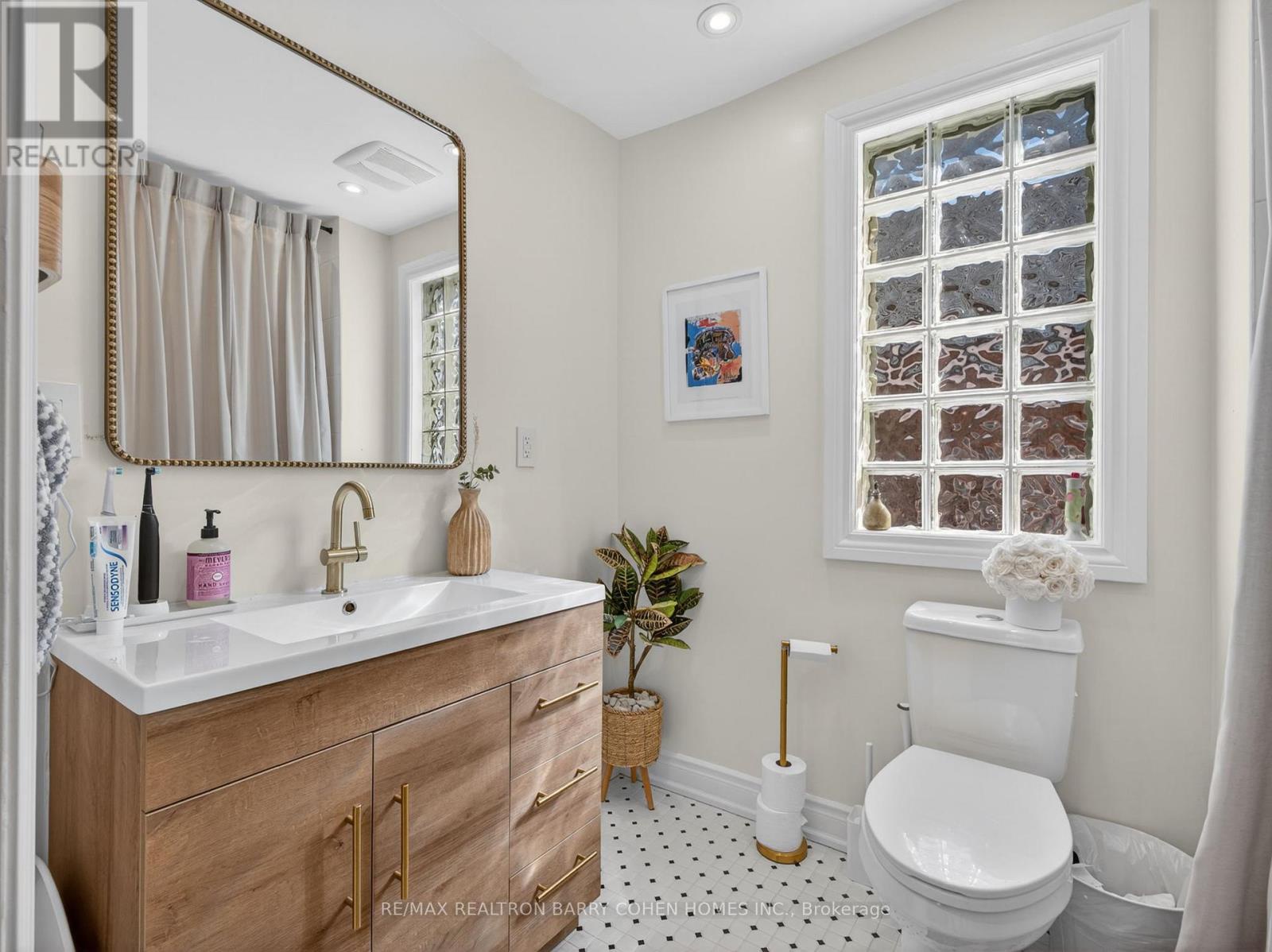 144 Rosemount Avenue, Toronto (corso Italia-davenport), Ontario