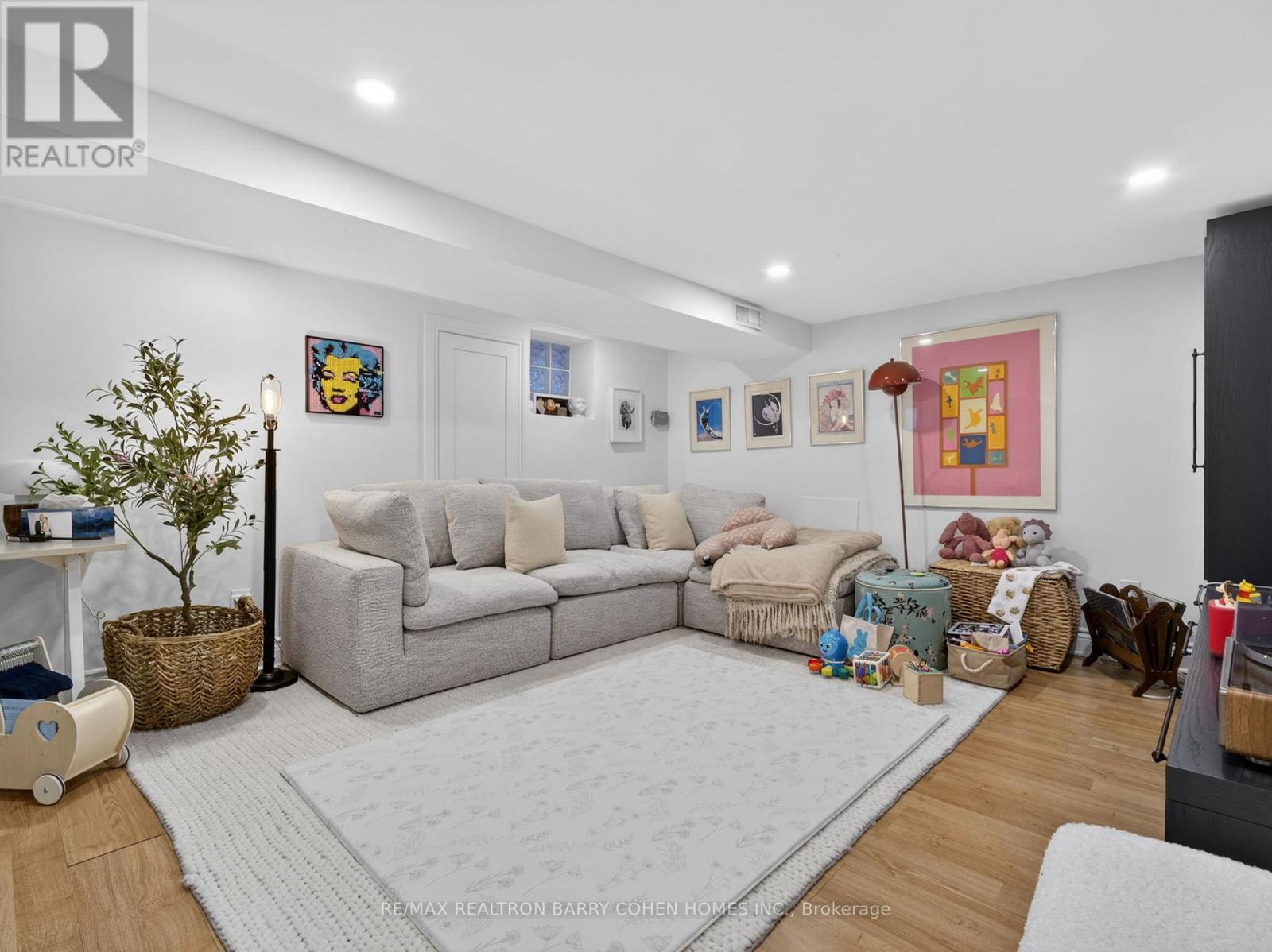 144 Rosemount Avenue, Toronto (corso Italia-davenport), Ontario
