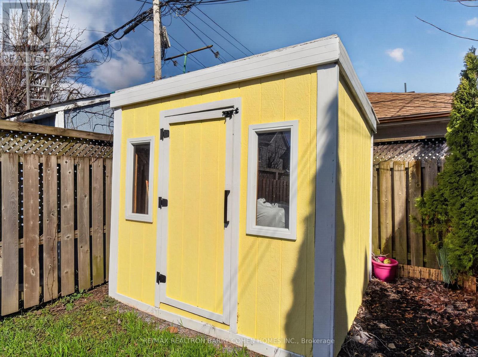 144 Rosemount Avenue, Toronto (corso Italia-davenport), Ontario