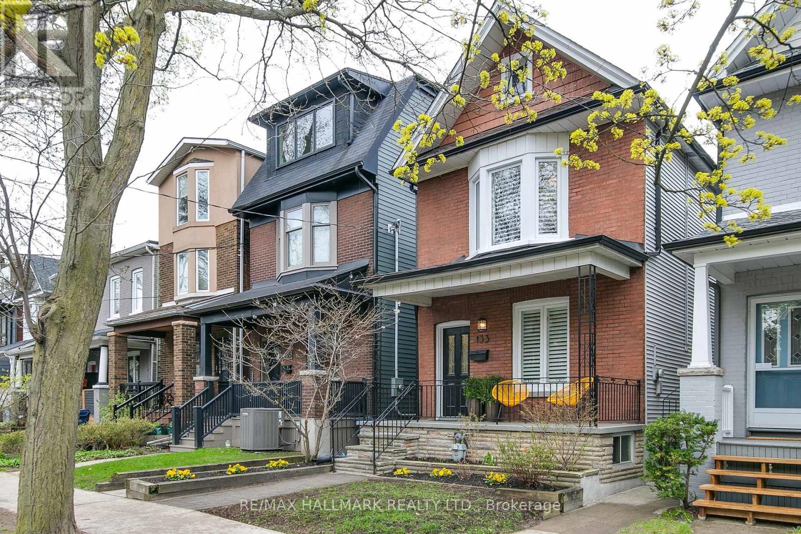 133 Langford Avenue, Toronto (danforth), Ontario