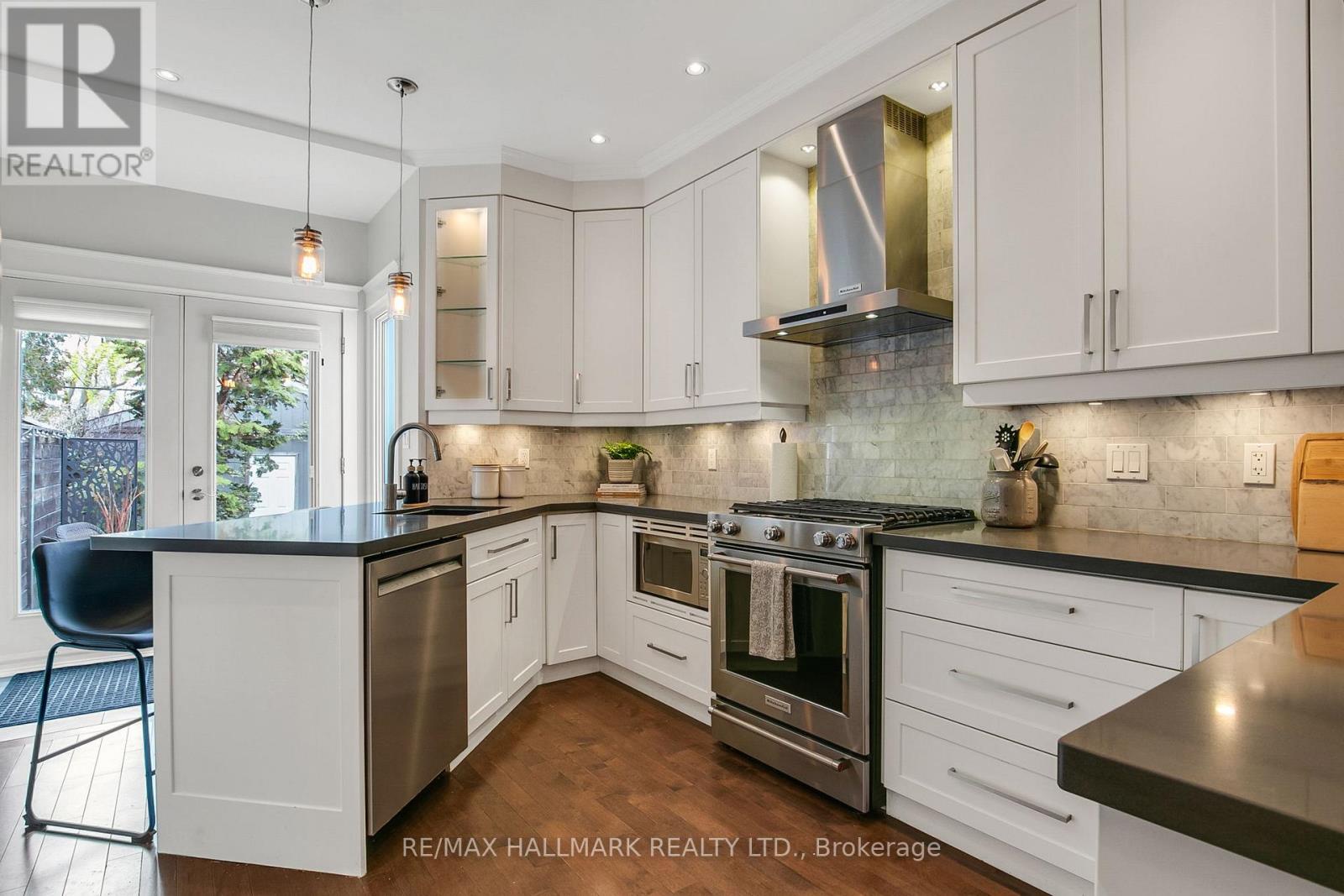 133 Langford Avenue, Toronto (danforth), Ontario