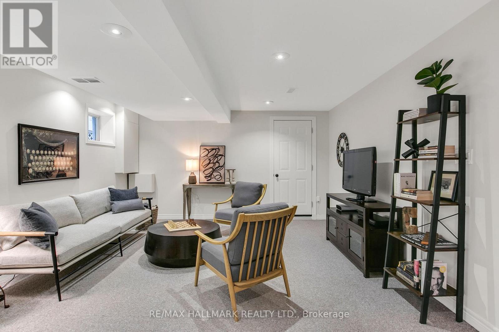 133 Langford Avenue, Toronto (danforth), Ontario
