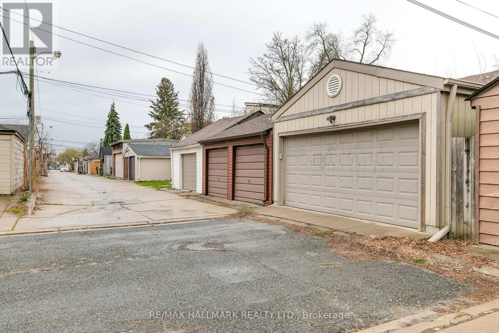 133 Langford Avenue, Toronto (danforth), Ontario