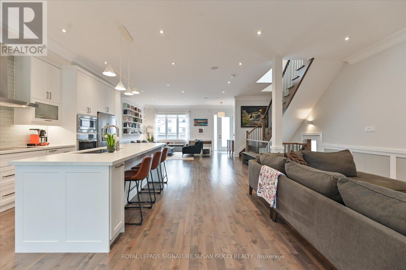 20 Warvet Crescent, Toronto (o'connor-parkview), Ontario