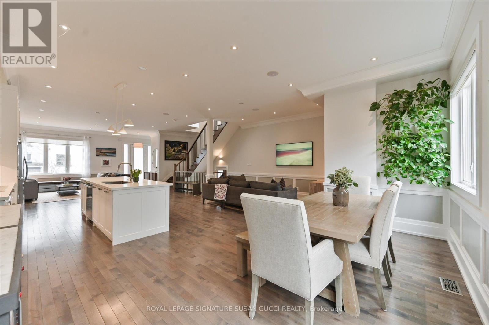 20 Warvet Crescent, Toronto (o'connor-parkview), Ontario