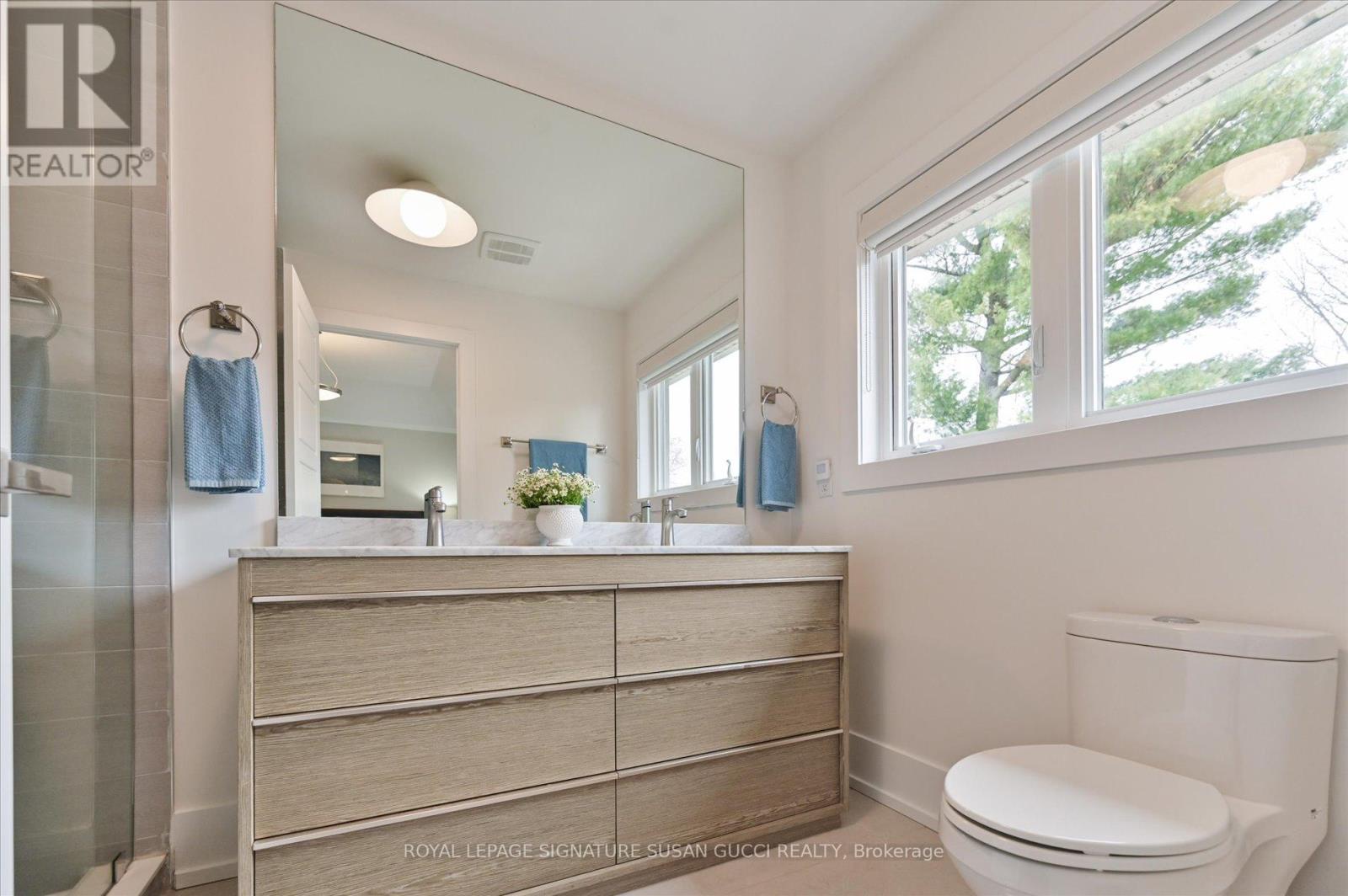 20 Warvet Crescent, Toronto (o'connor-parkview), Ontario
