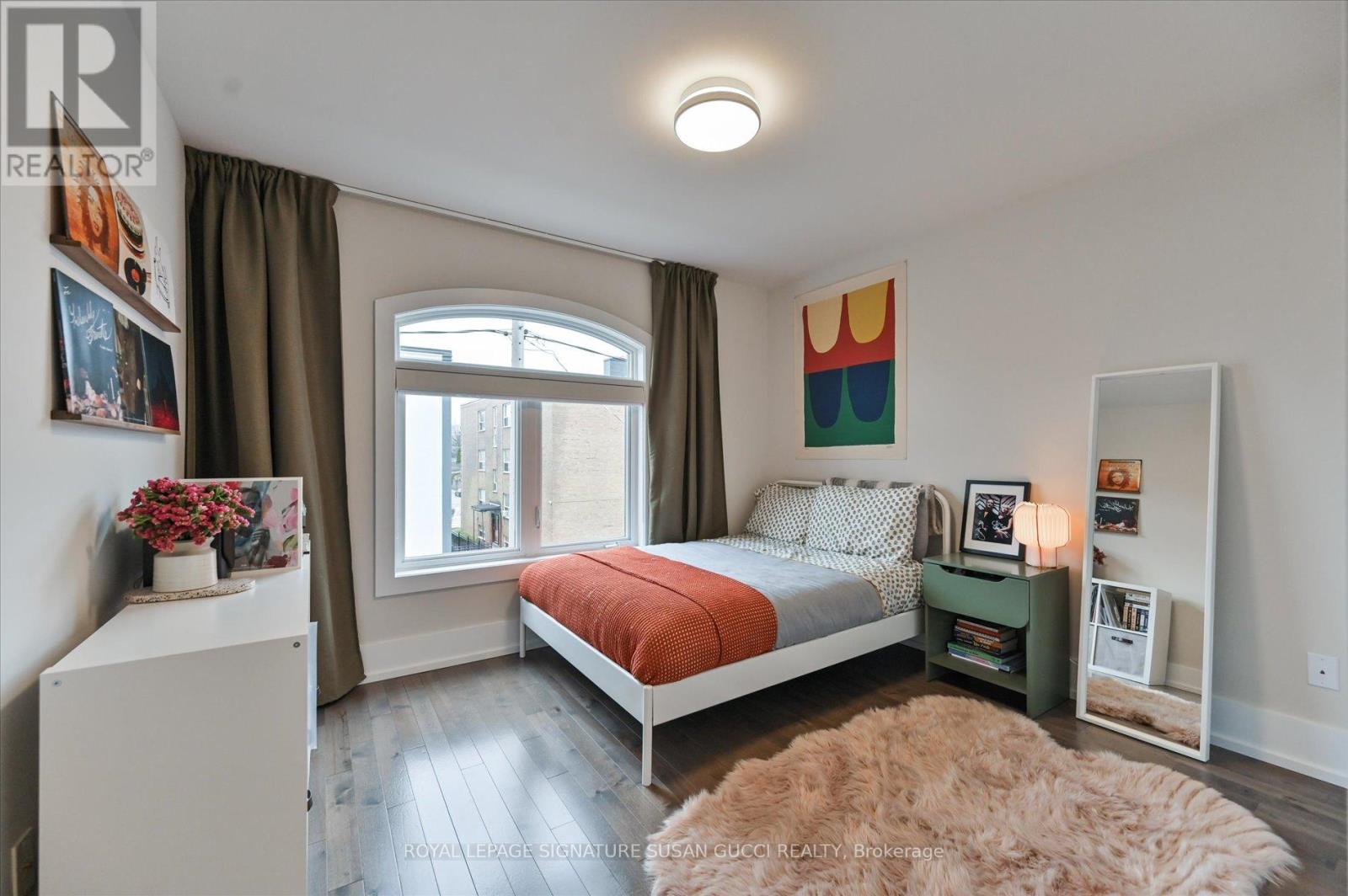 20 Warvet Crescent, Toronto (o'connor-parkview), Ontario