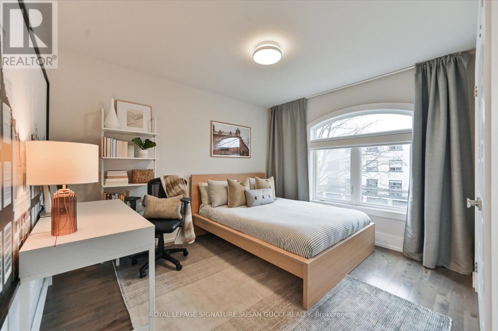 20 Warvet Crescent, Toronto (o'connor-parkview), Ontario