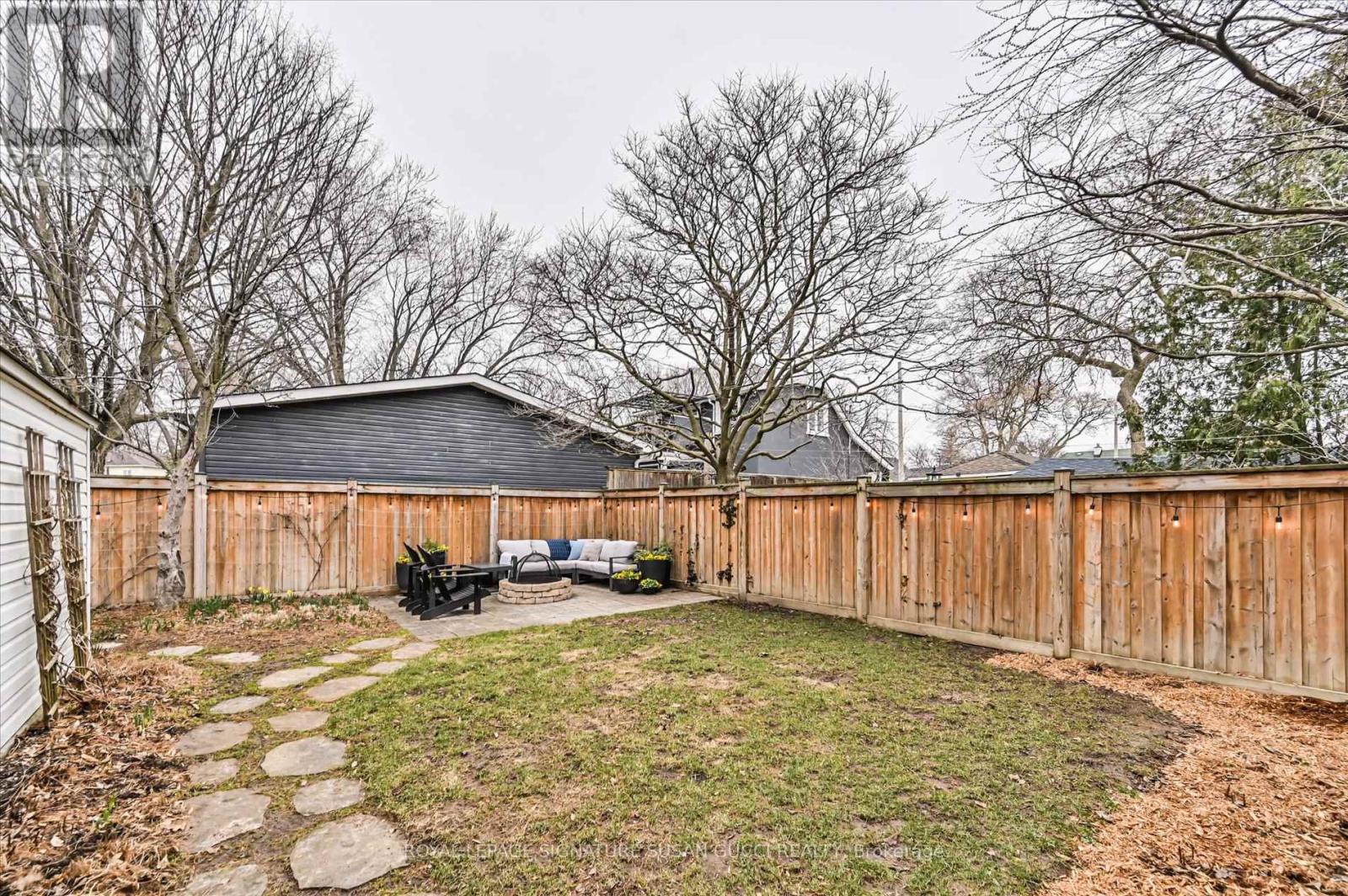 20 Warvet Crescent, Toronto (o'connor-parkview), Ontario