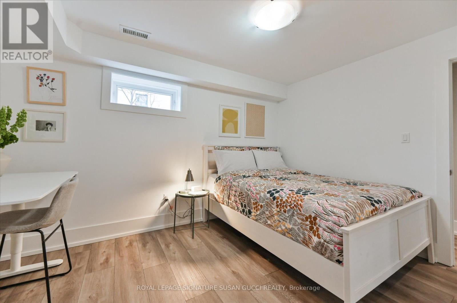 20 Warvet Crescent, Toronto (o'connor-parkview), Ontario