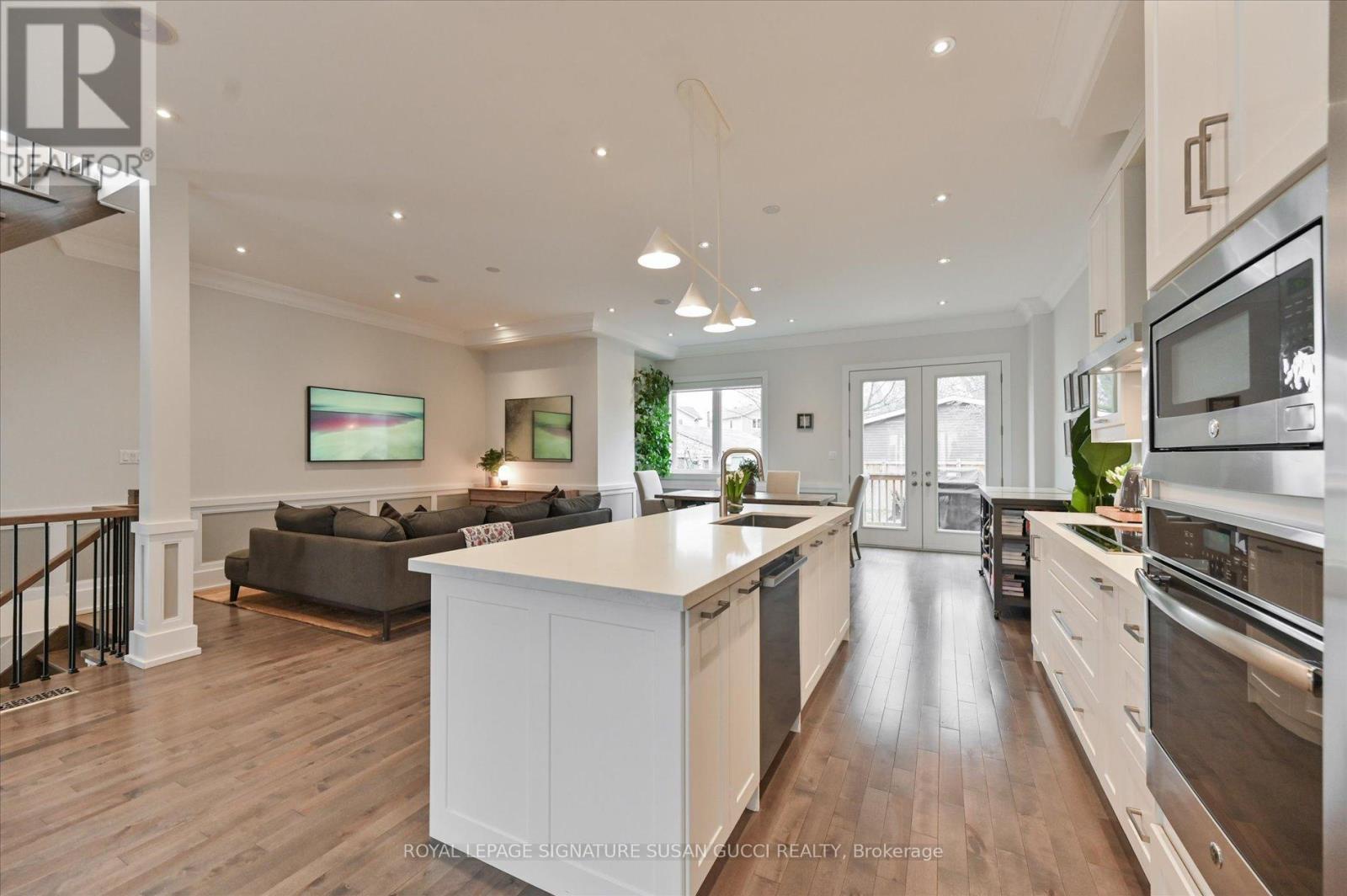 20 Warvet Crescent, Toronto (o'connor-parkview), Ontario