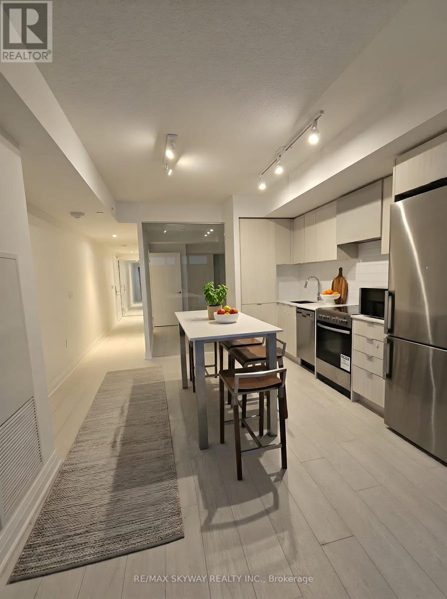 341 - 26 Gibbs Road, Toronto (islington-city Centre West), Ontario