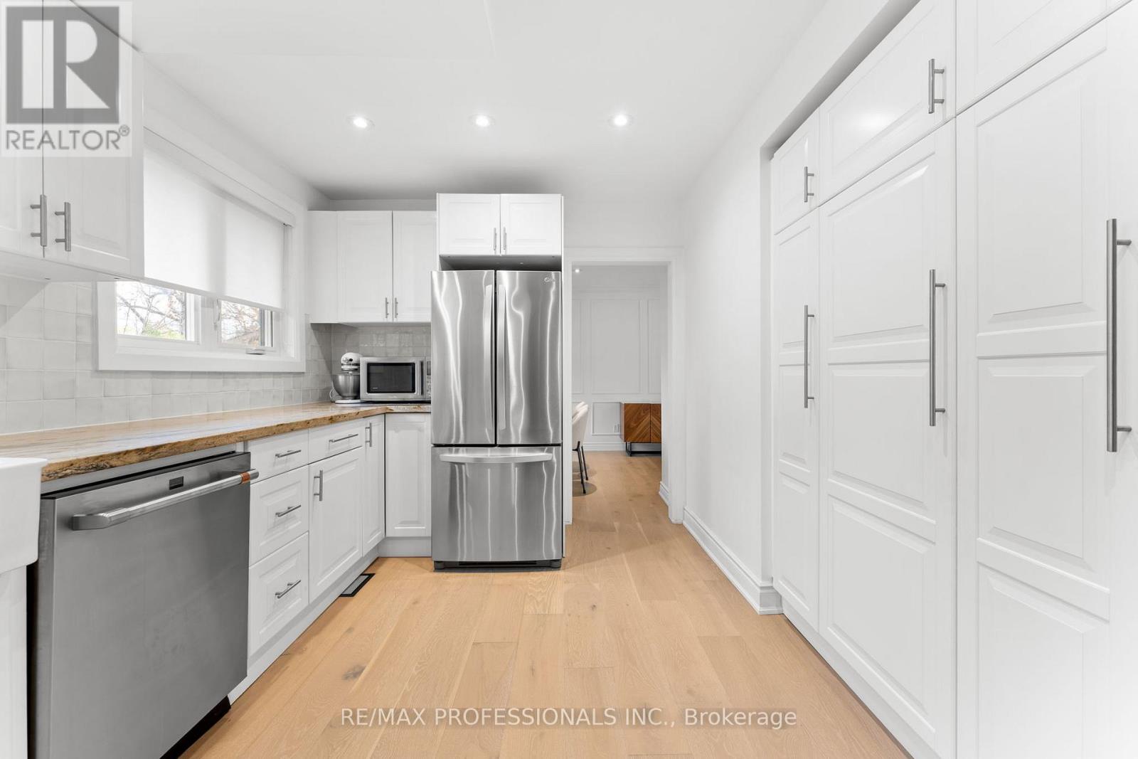 2 Tewsley Place, Toronto (willowridge-martingrove-richview), Ontario
