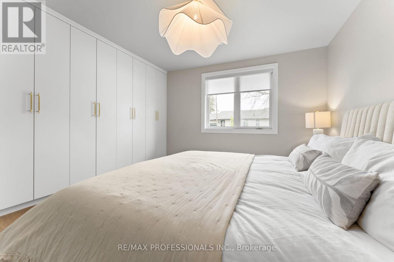 2 Tewsley Place, Toronto (willowridge-martingrove-richview), Ontario