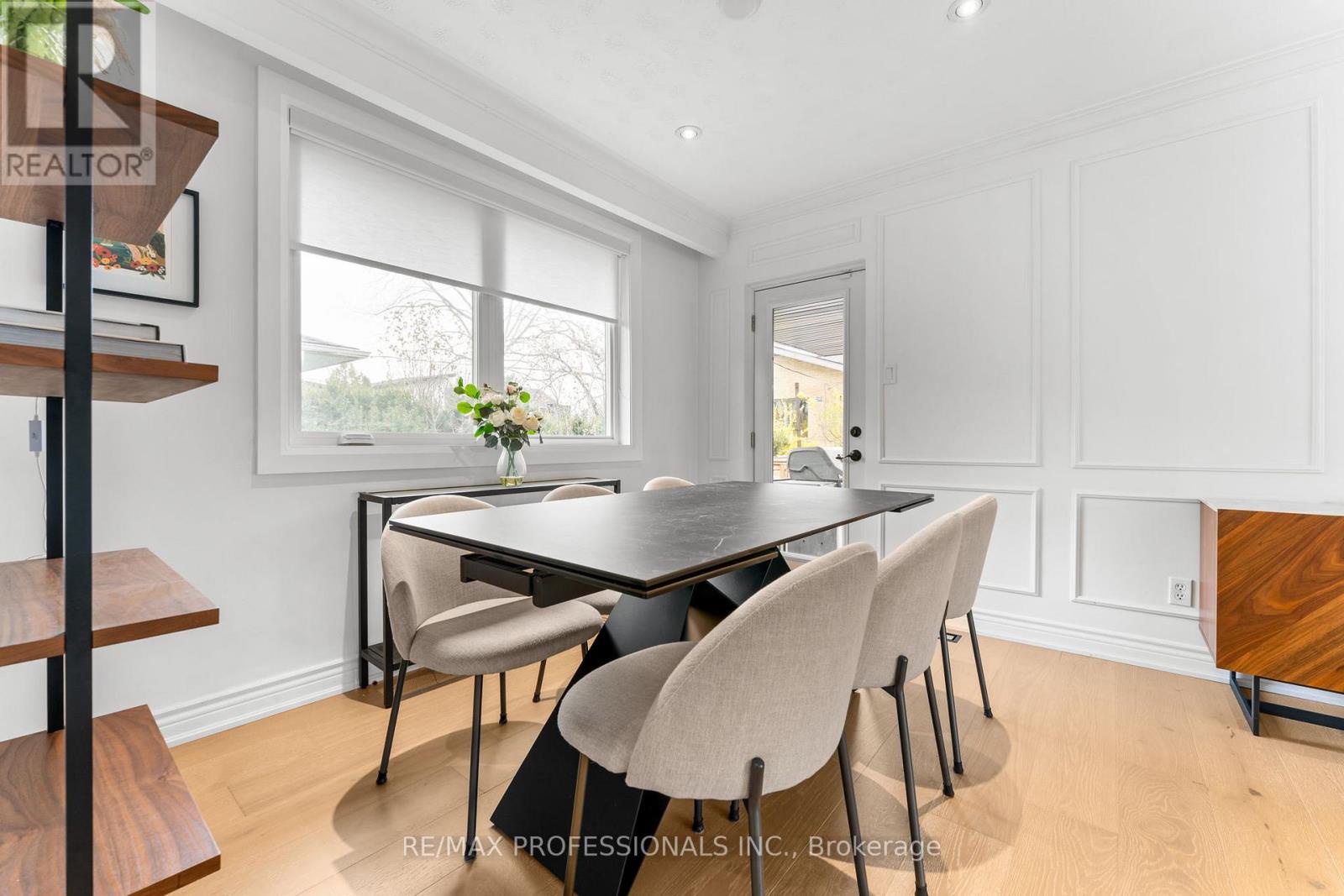 2 Tewsley Place, Toronto (willowridge-martingrove-richview), Ontario