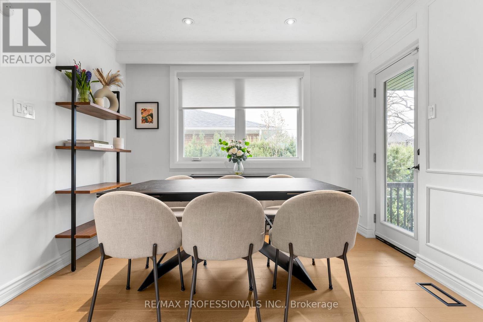 2 Tewsley Place, Toronto (willowridge-martingrove-richview), Ontario
