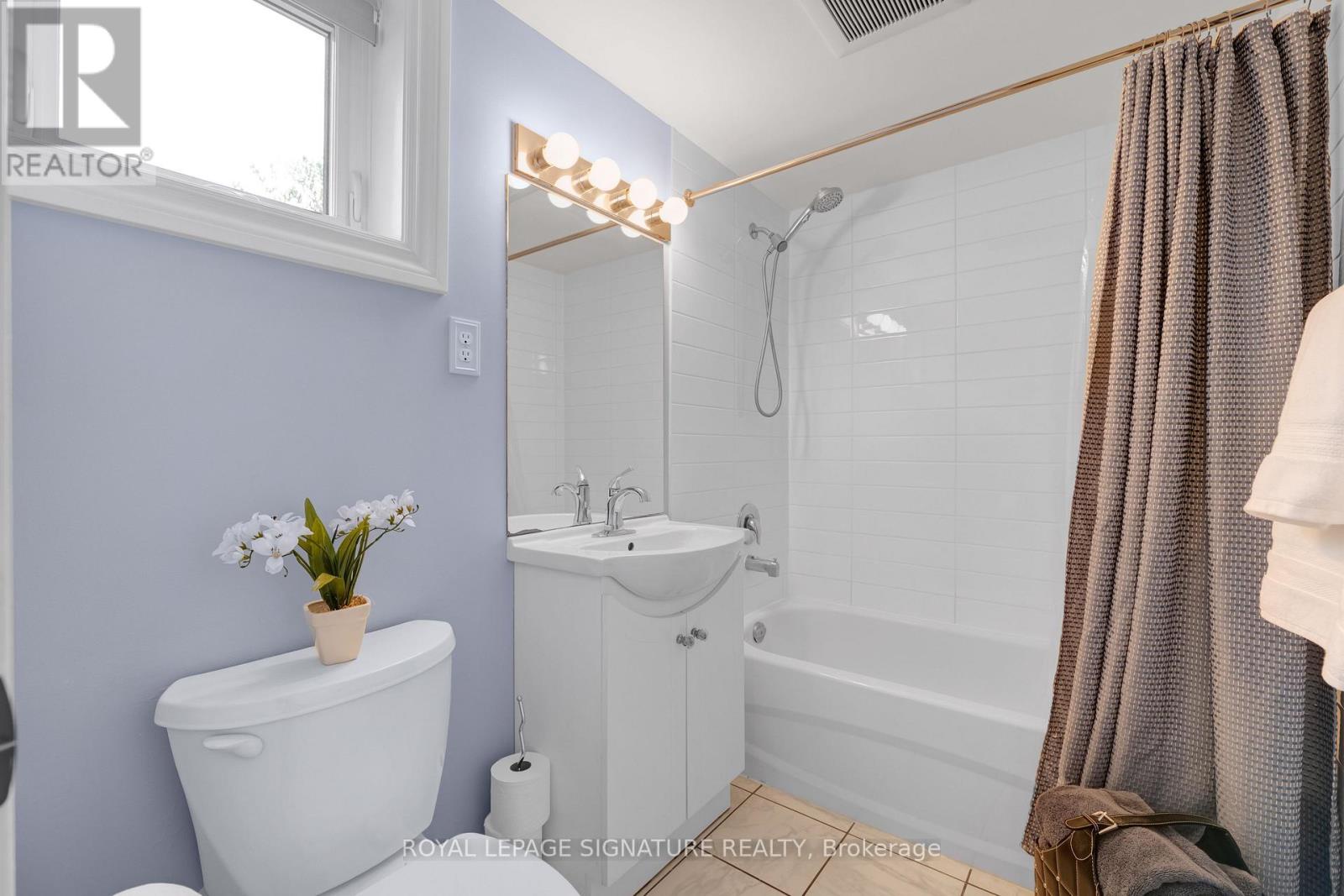16 Veery Place, Toronto (banbury-don Mills), Ontario