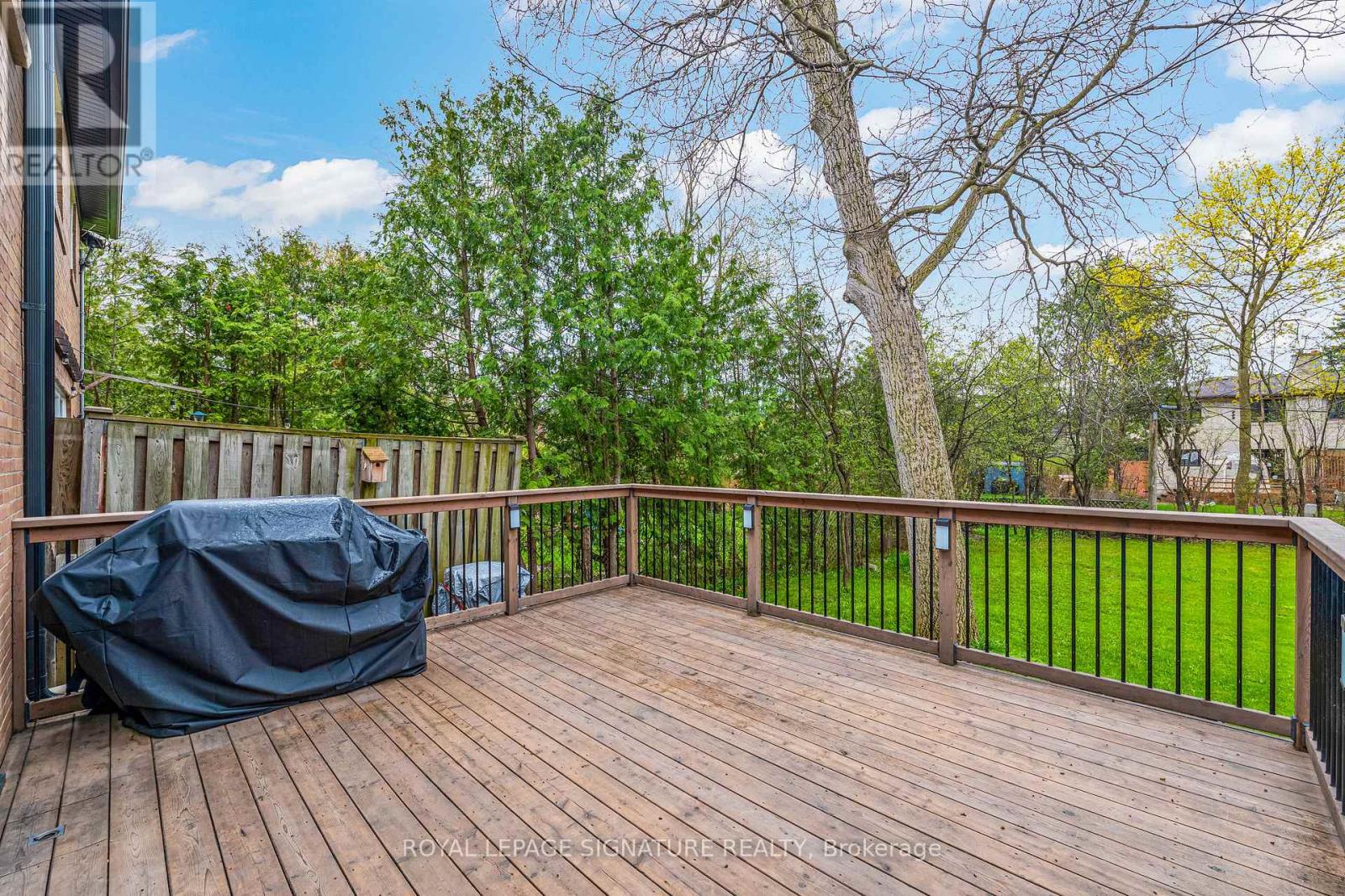 16 Veery Place, Toronto (banbury-don Mills), Ontario