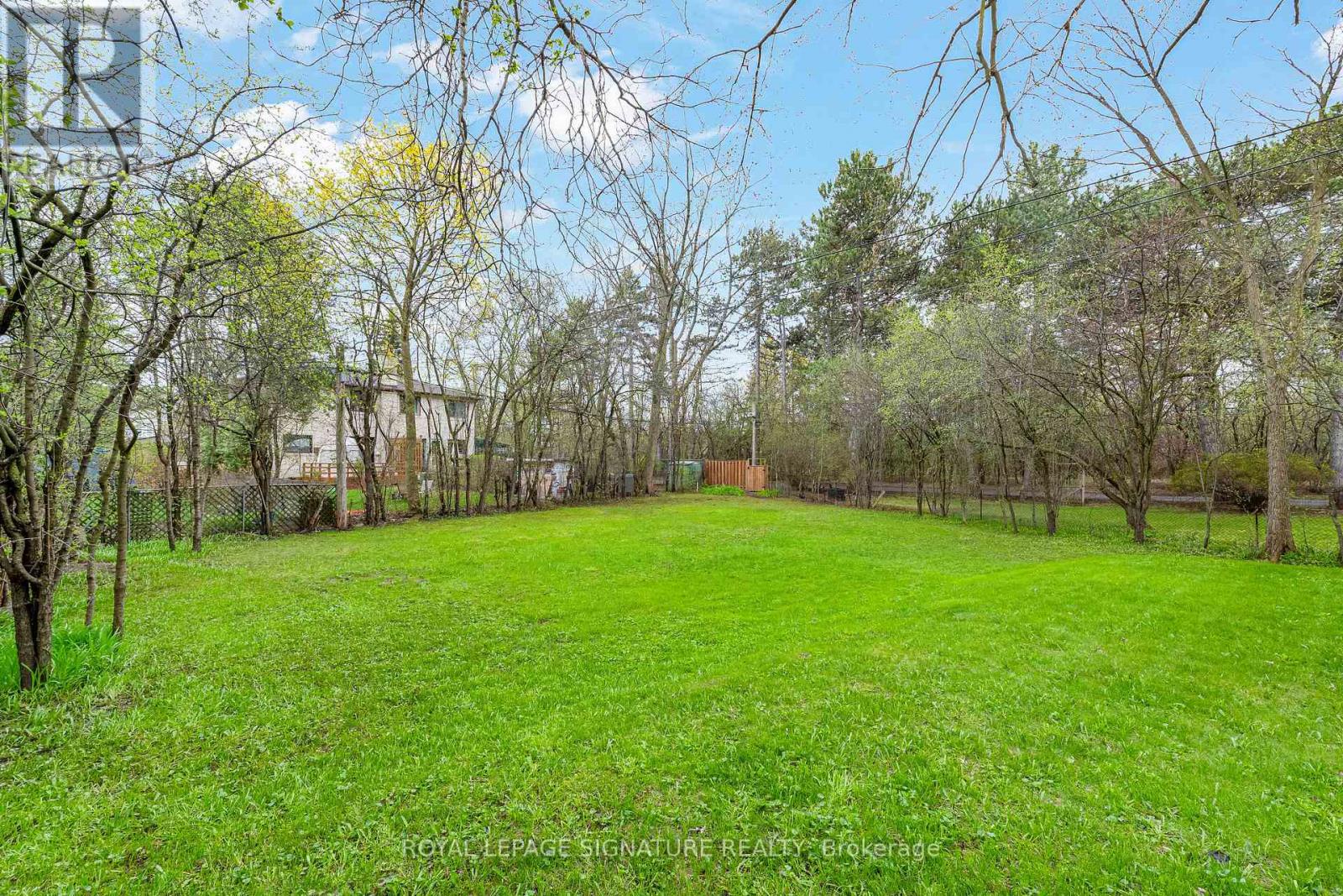16 Veery Place, Toronto (banbury-don Mills), Ontario