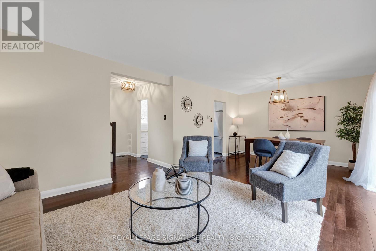 16 Veery Place, Toronto (banbury-don Mills), Ontario