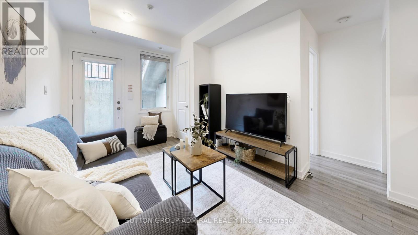 1b - 867 Wilson Avenue, Toronto (downsview-roding-cfb), Ontario