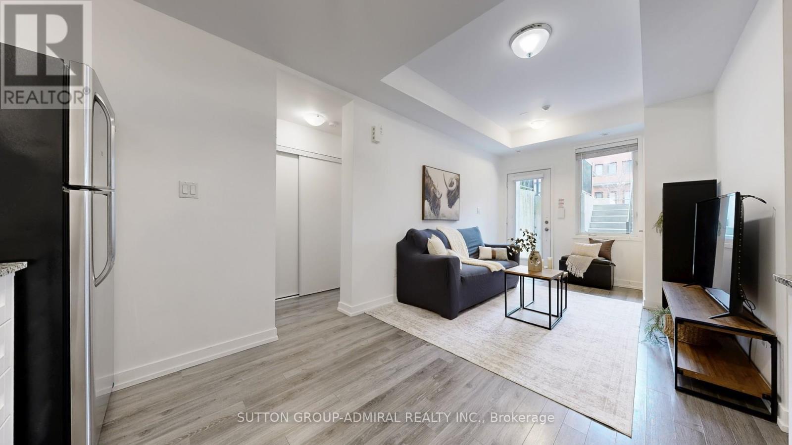 1b - 867 Wilson Avenue, Toronto (downsview-roding-cfb), Ontario